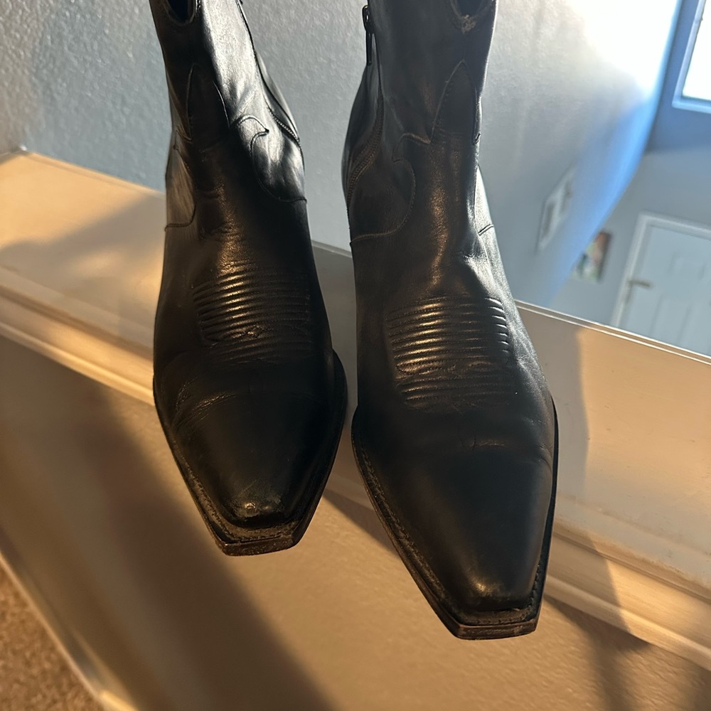 Charlie horse women’s booties